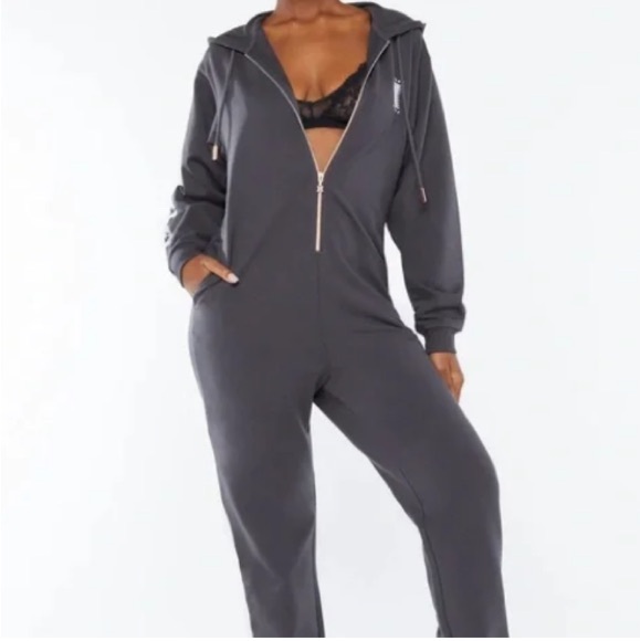NWT Savage X Fenty Zip Up Jumpsuit Onsie - Picture 1 of 10